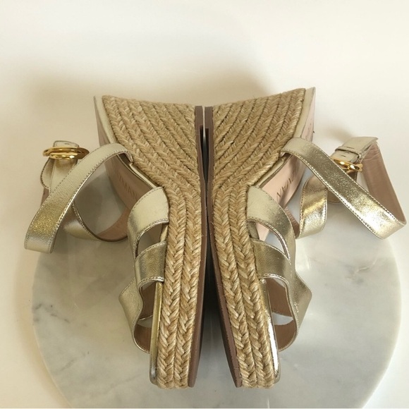 Stuart Weitzman Gold Zuzu Cutout Leather Wedge Sandals - Picture 11 of 16